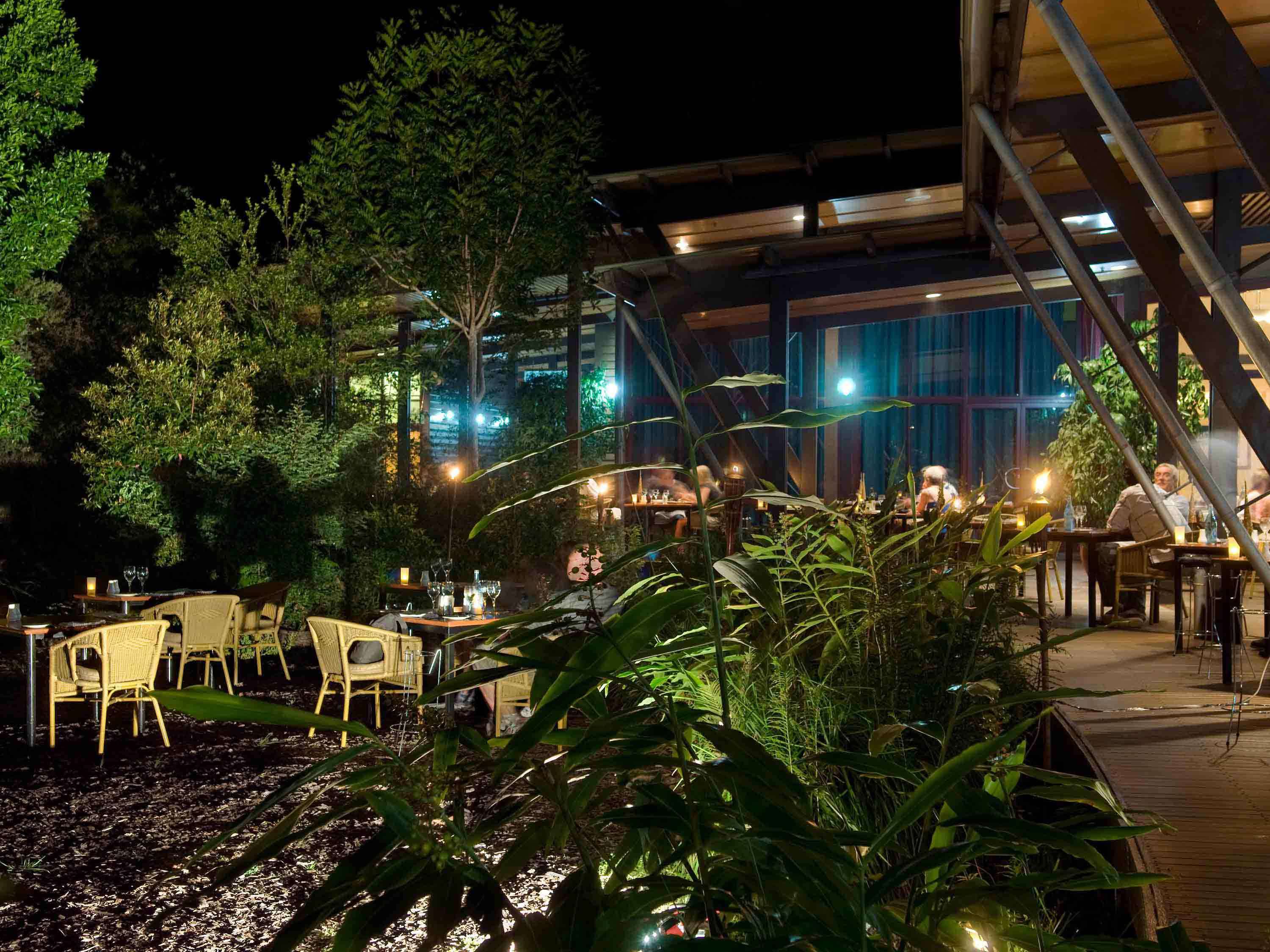 Kingfisher Bay Resort