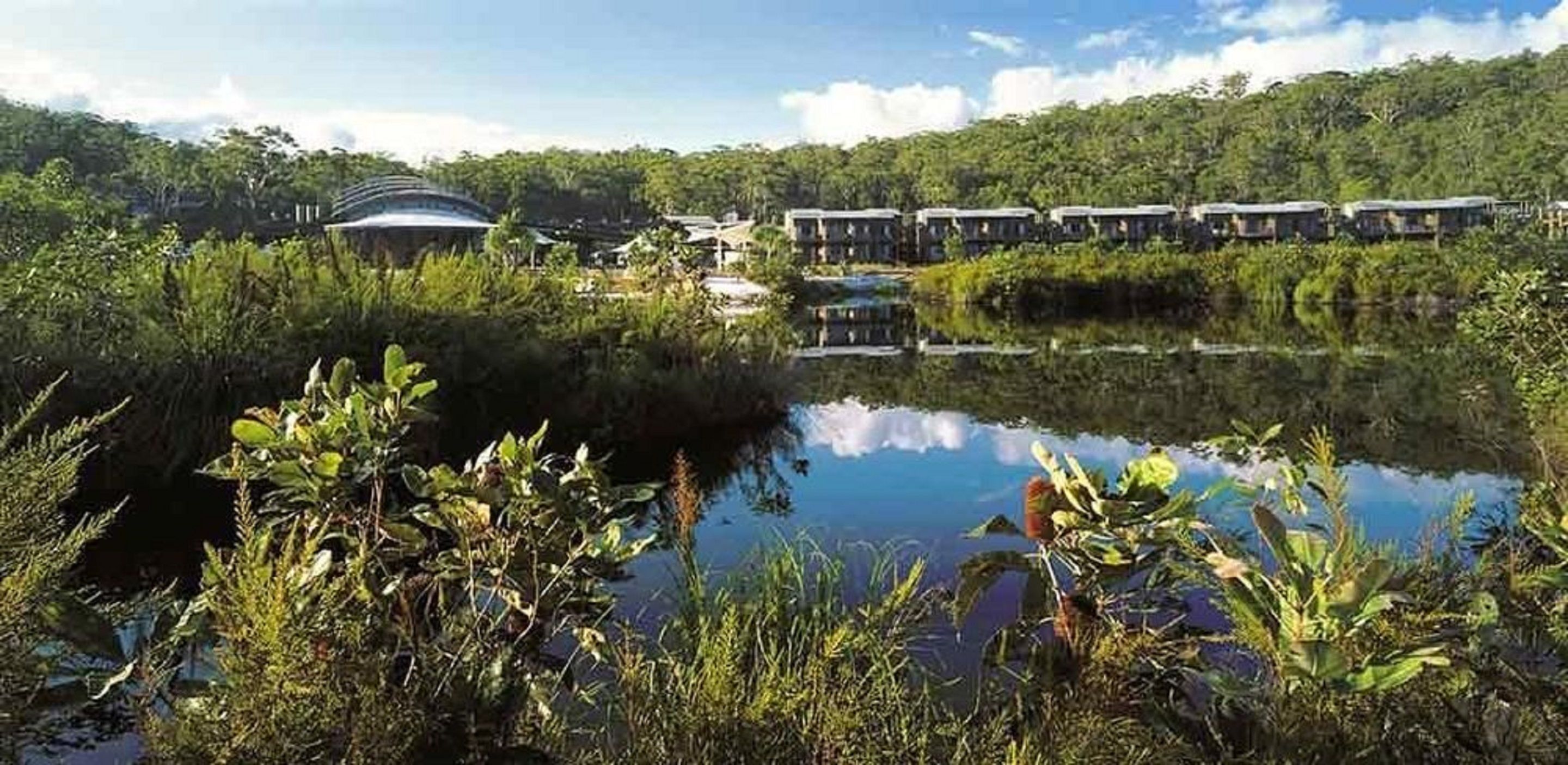 Kingfisher Bay Resort