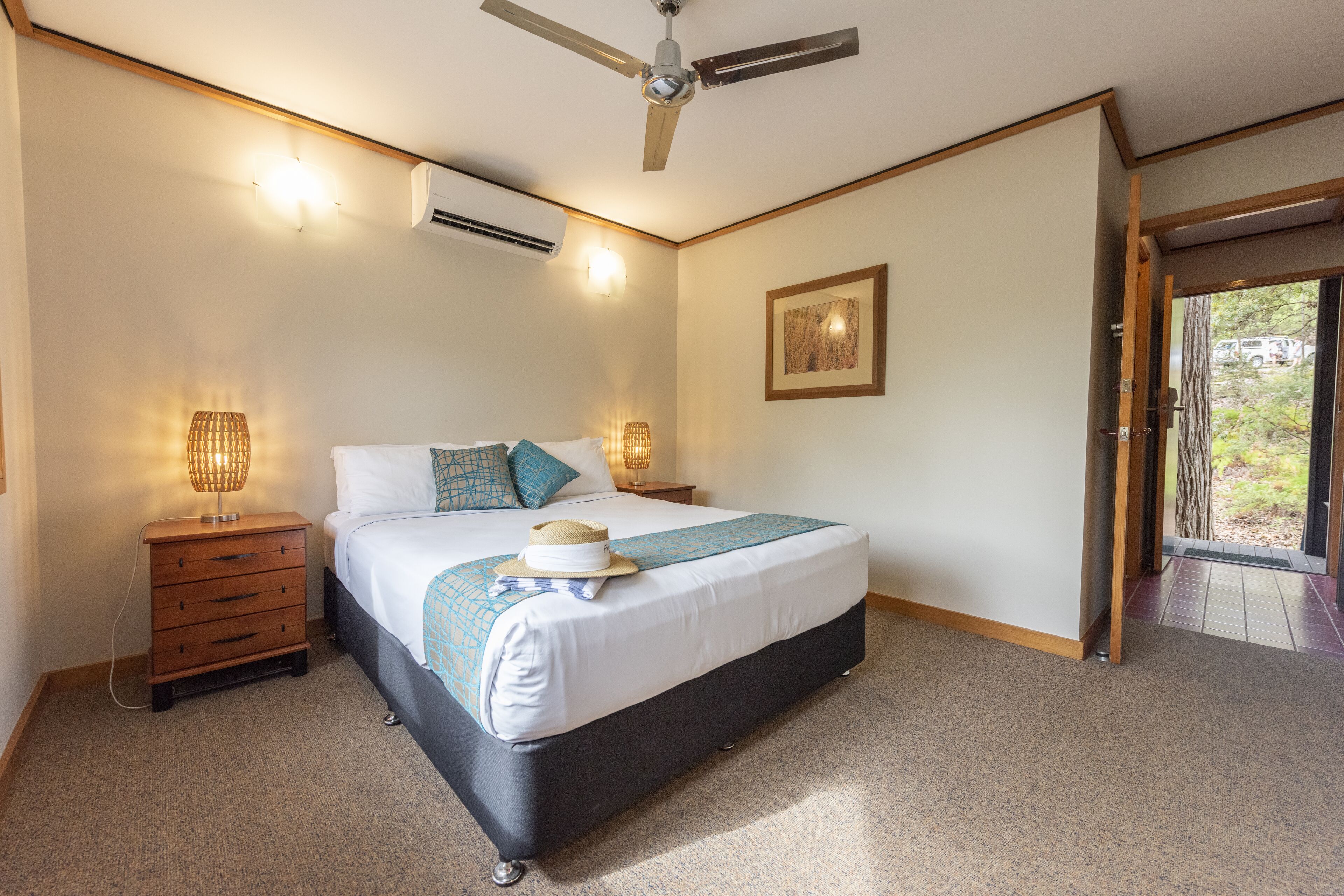 Kingfisher Bay Resort