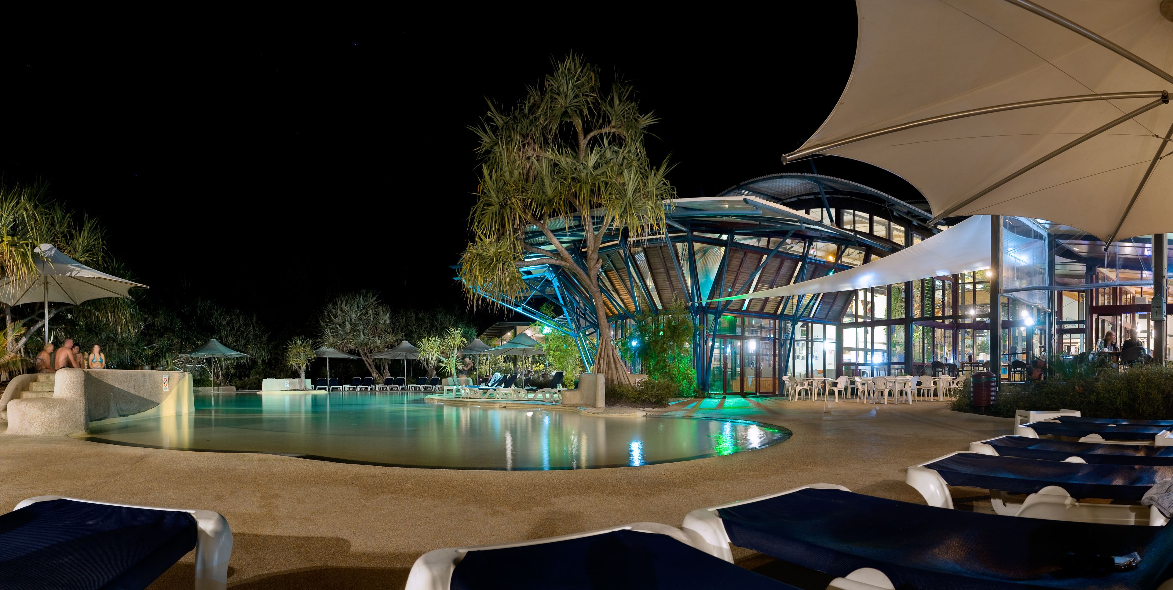 Kingfisher Bay Resort