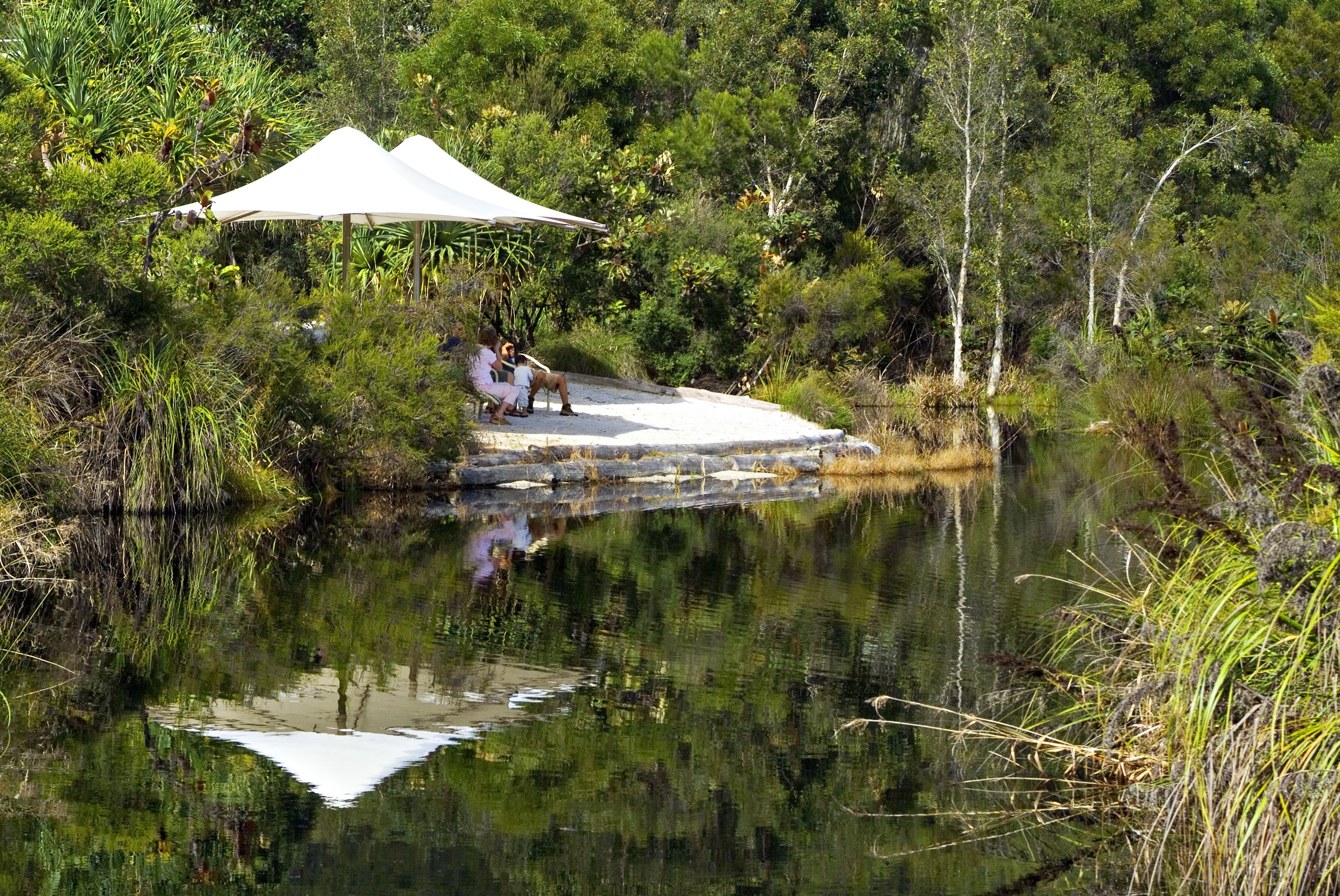 Kingfisher Bay Resort