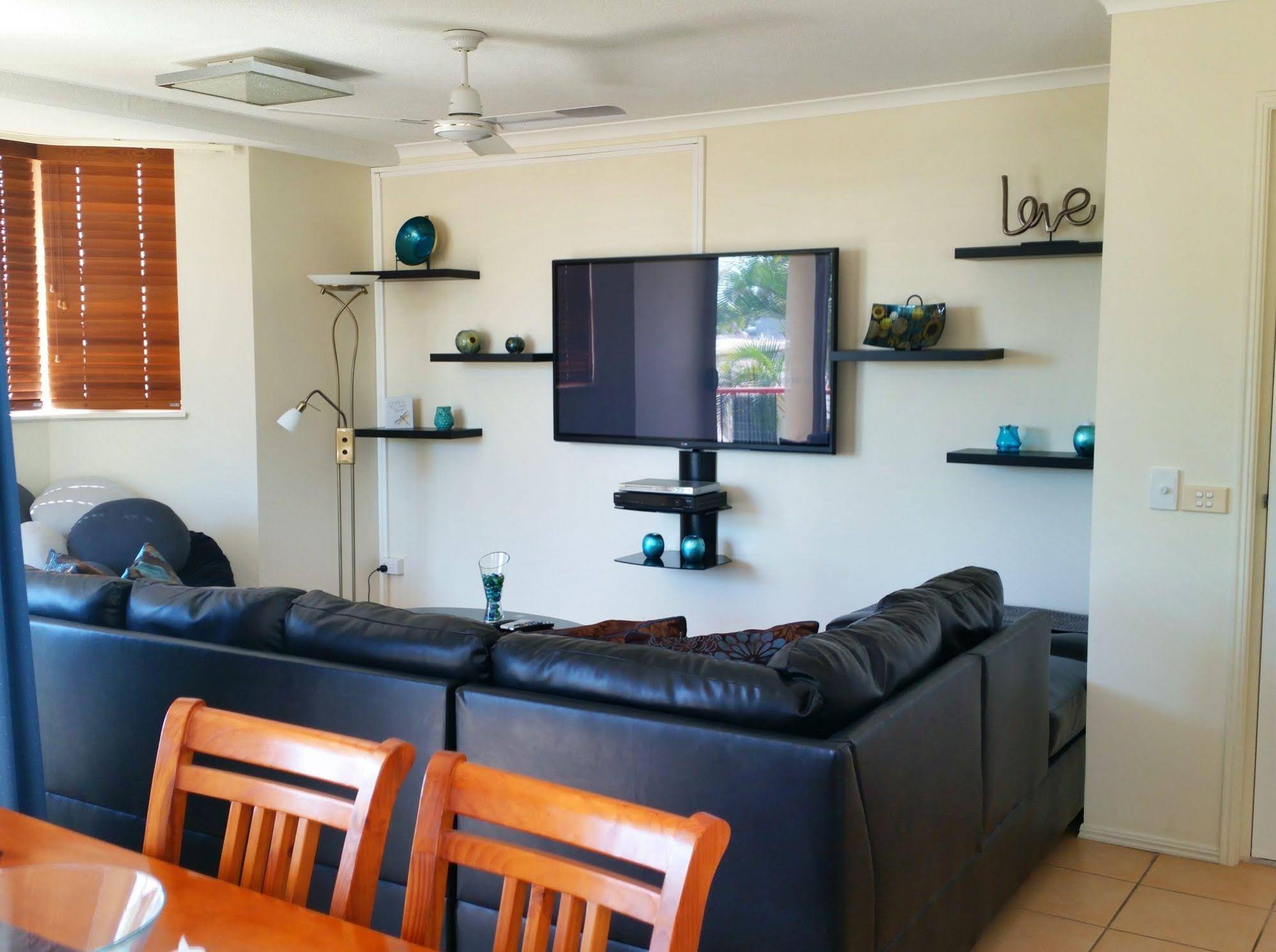 Santalina On Hervey Bay