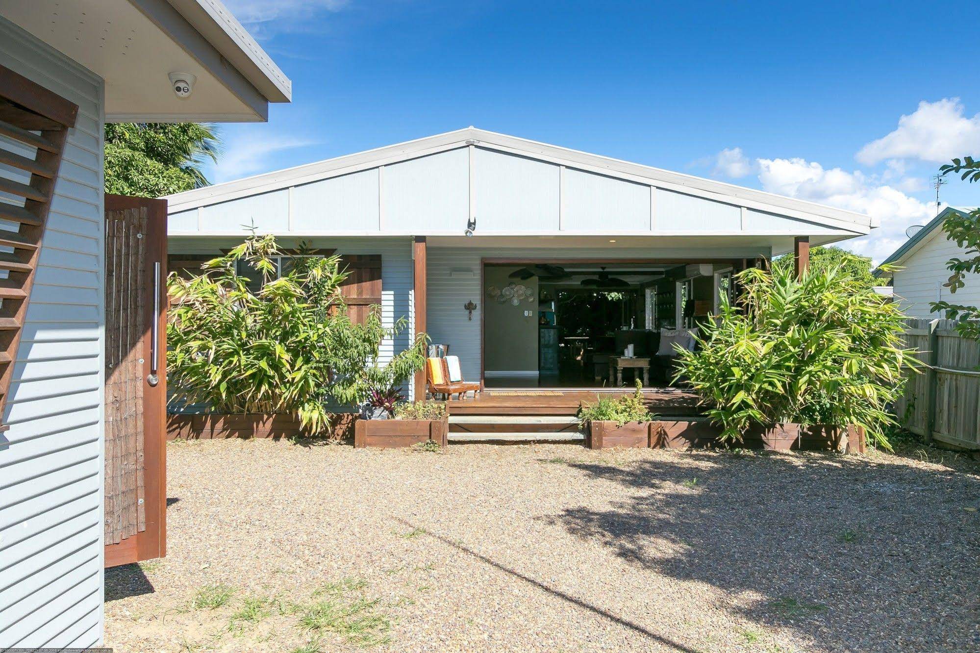 The Beachside Cottages