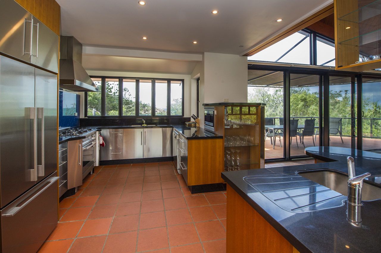 The Beach House At Arthur Bay