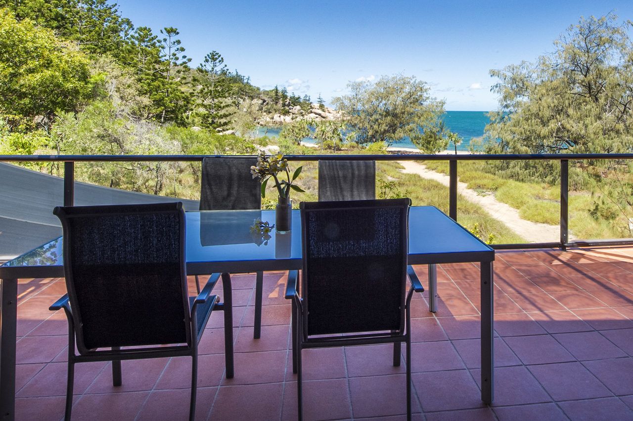 The Beach House At Arthur Bay