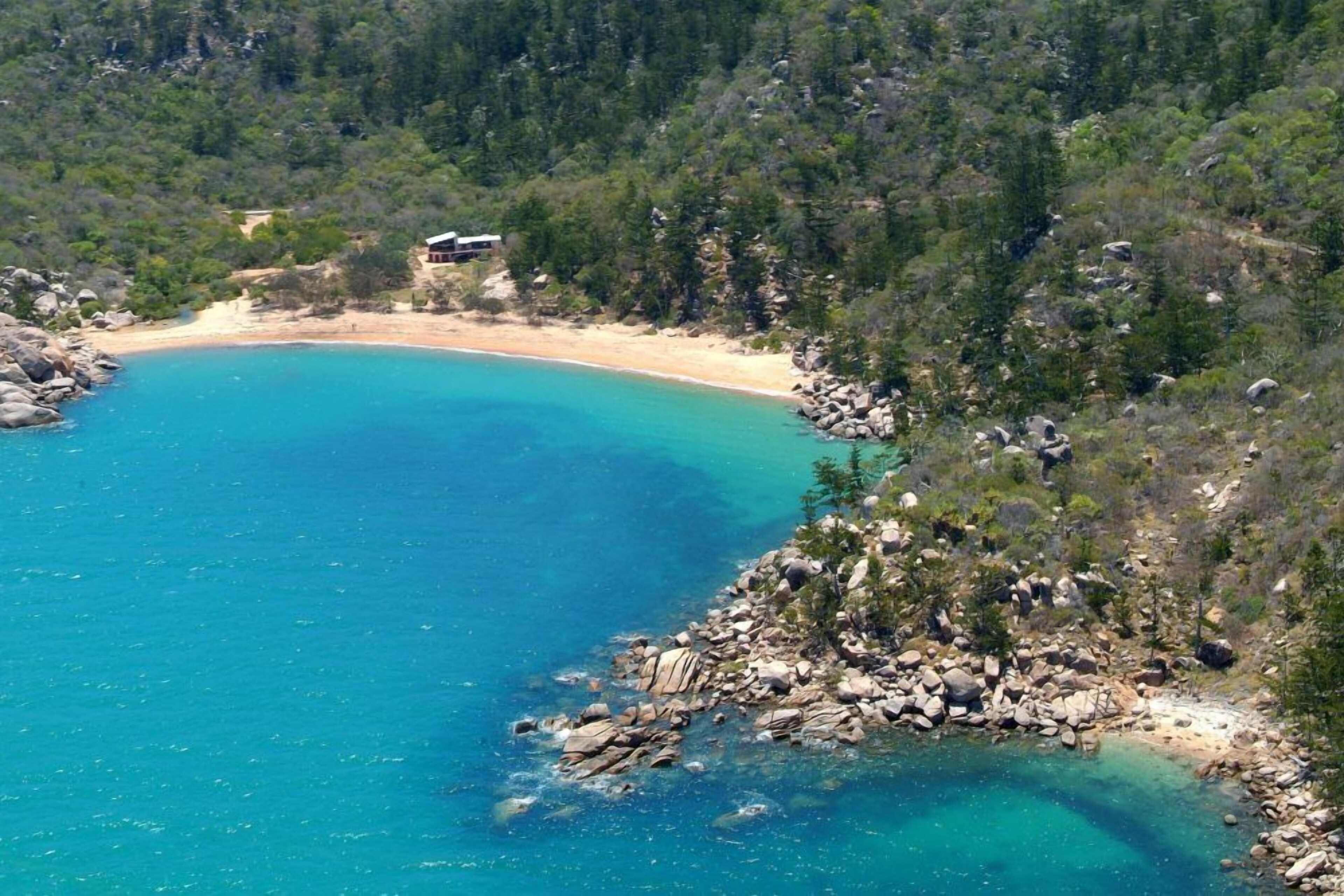 The Beach House At Arthur Bay