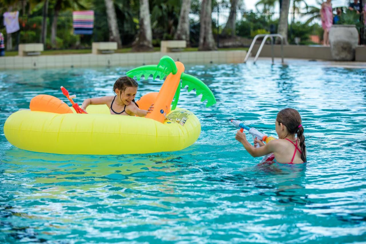 Paradise Palms Resort & Country Club