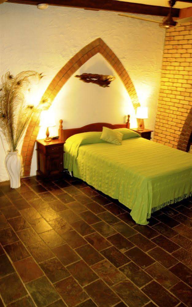 Cedar Park Rainforest Resort