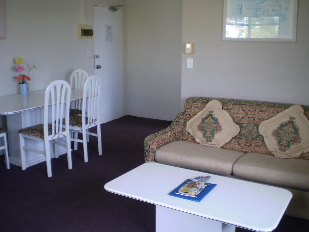 Broadwater Keys