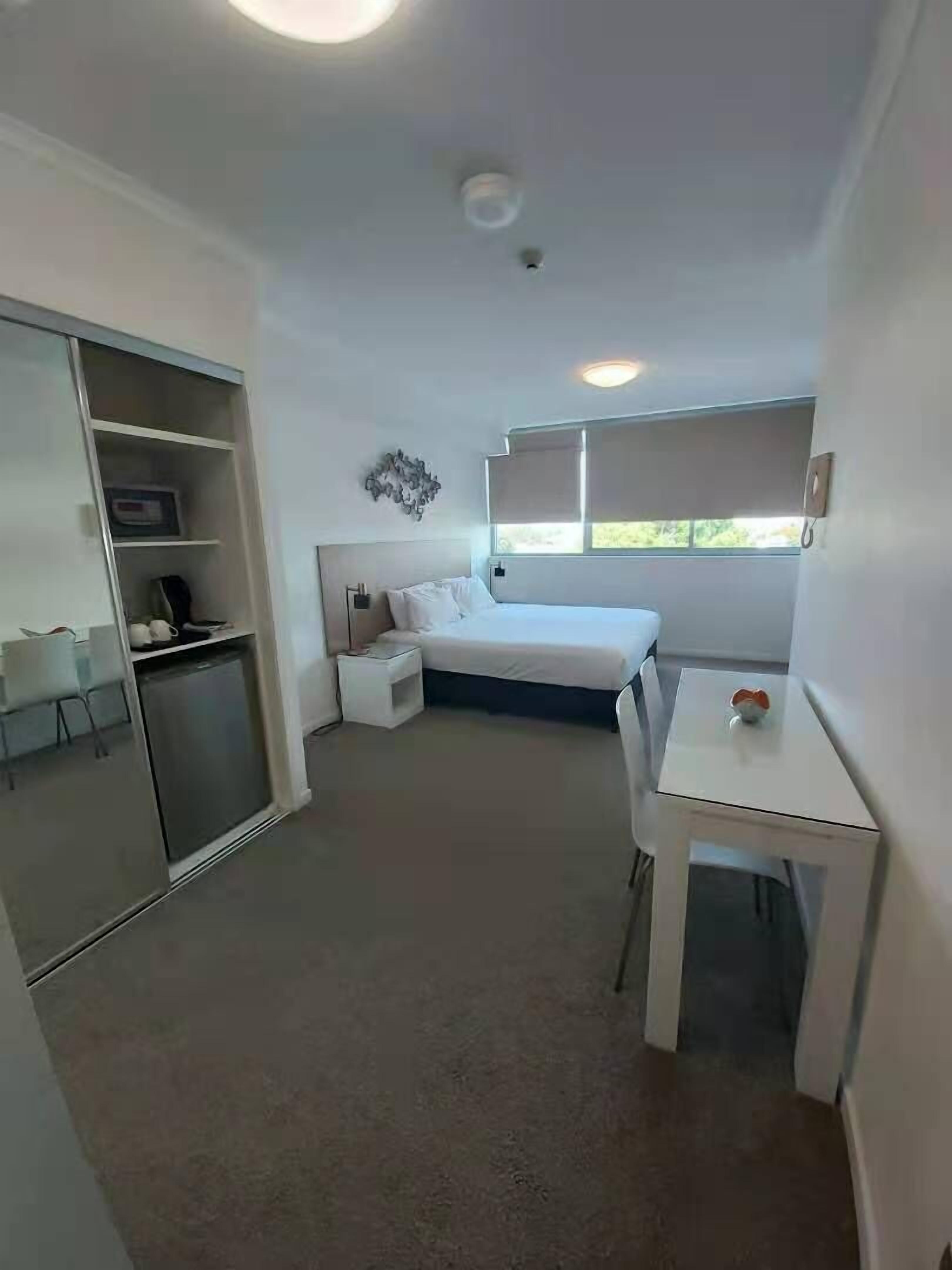 Airtrip Apartments on River Street