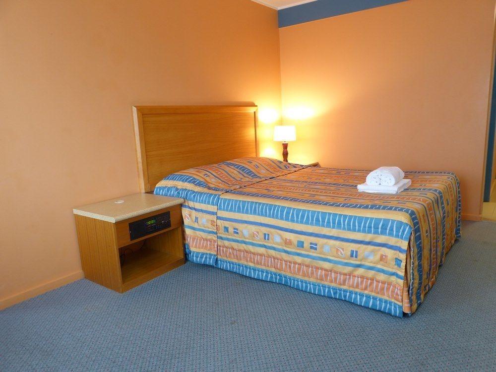 Reef Resort Motel