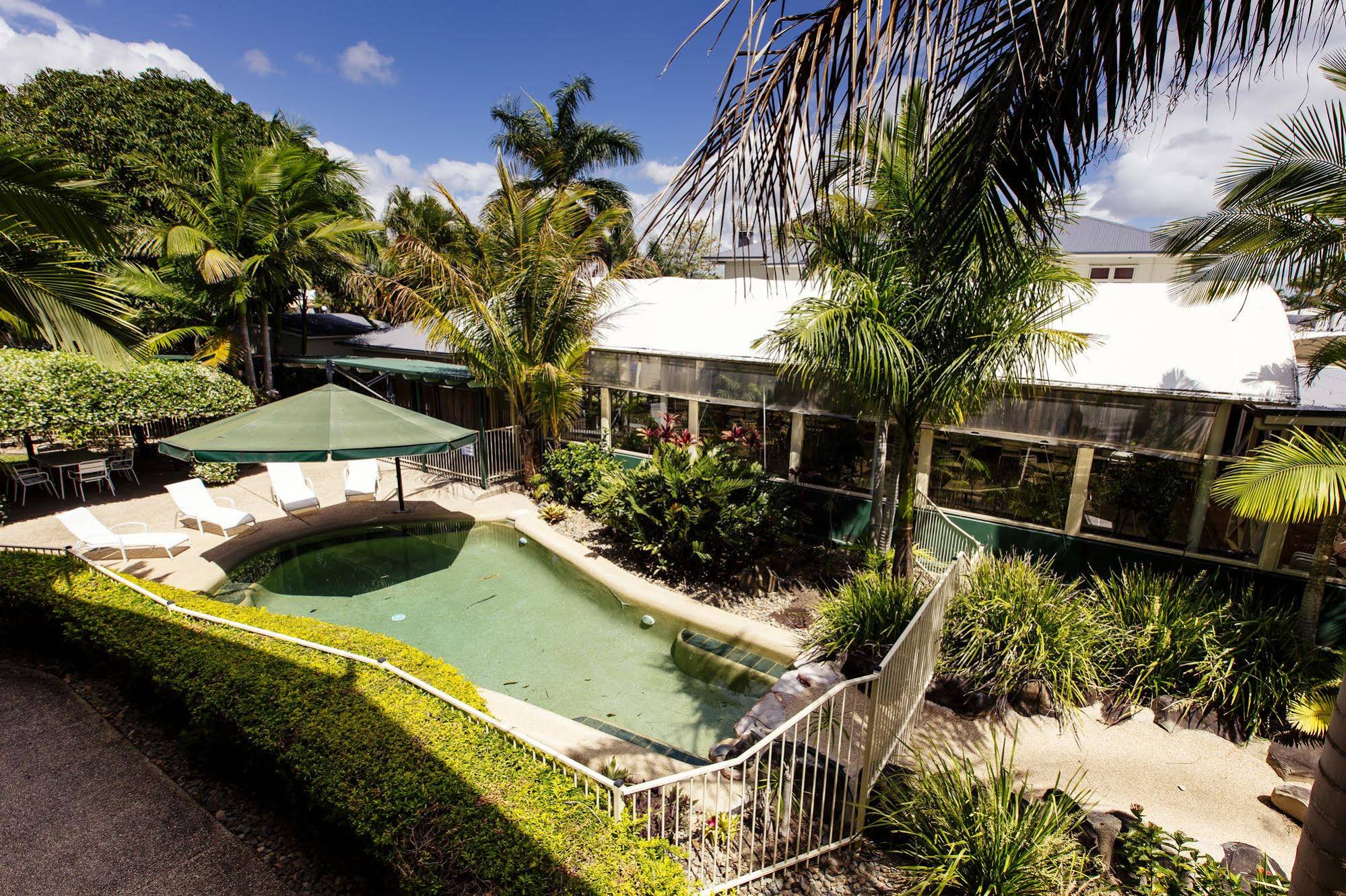 Shamrock Gardens Motel
