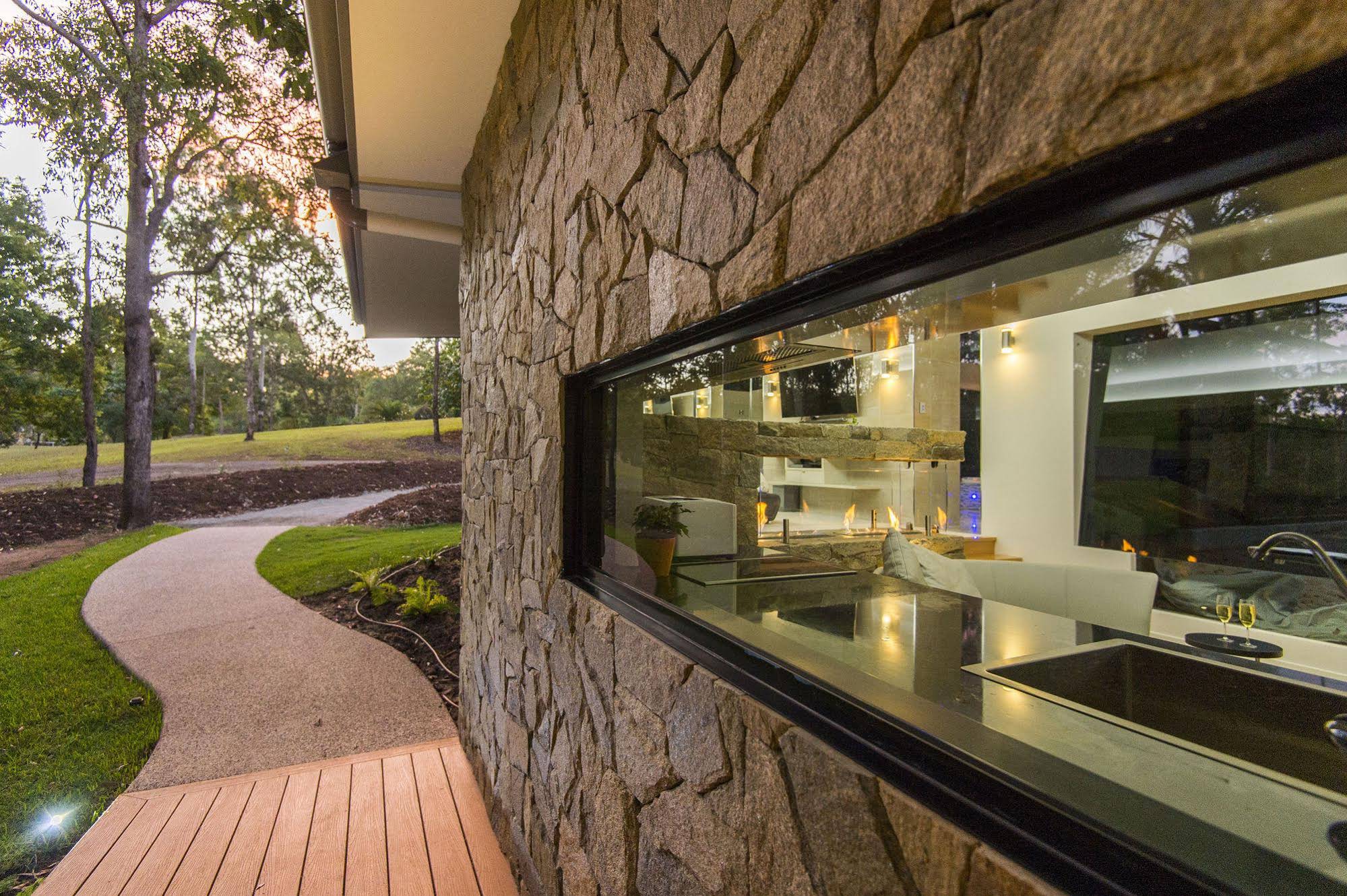 The Feathered Nest - Luxury Wildlife Retreat