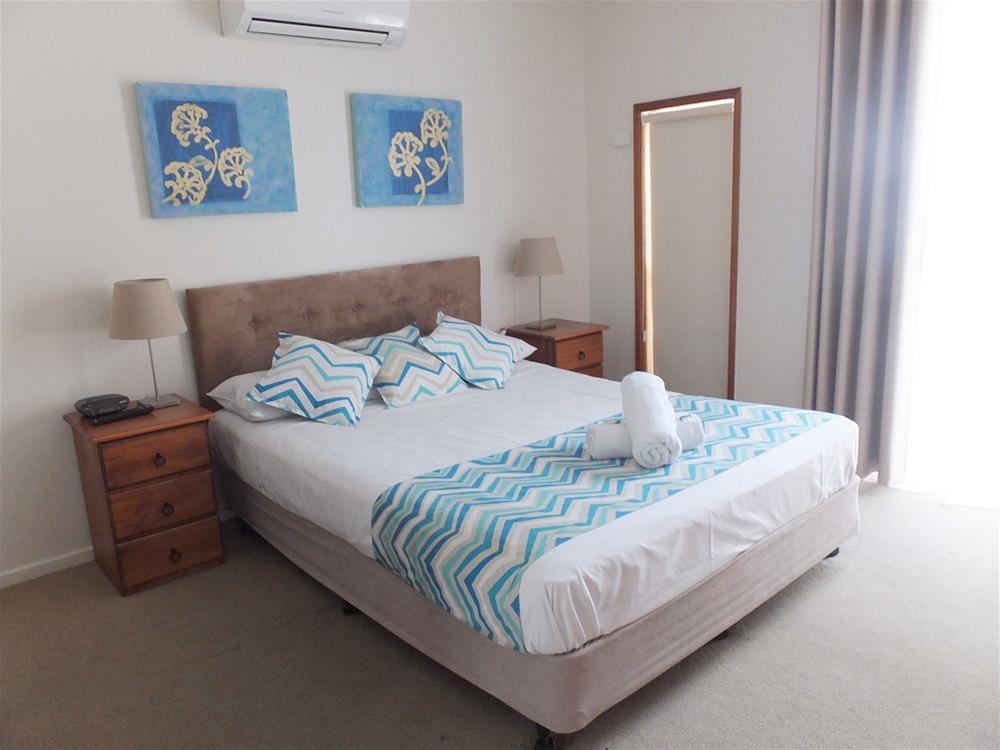 The Shores Holiday Apartments