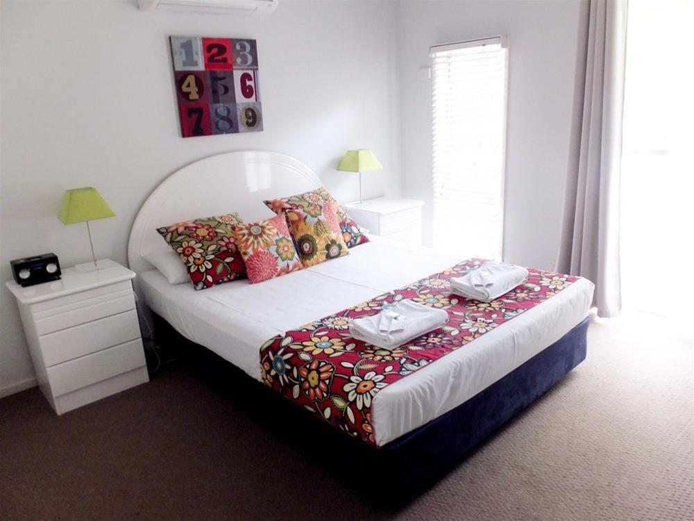 The Shores Holiday Apartments