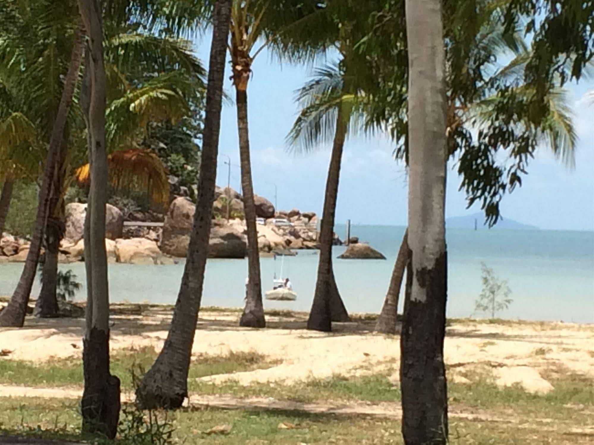 Arcadia Village Motel