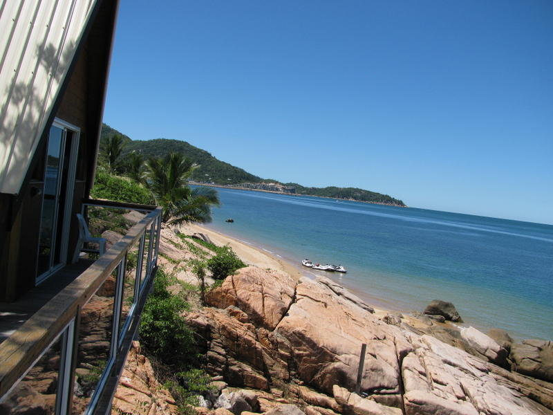 Base Magnetic Island