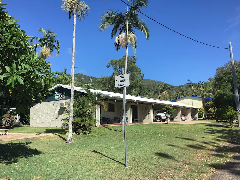 Magnetic Retreat Holiday Units