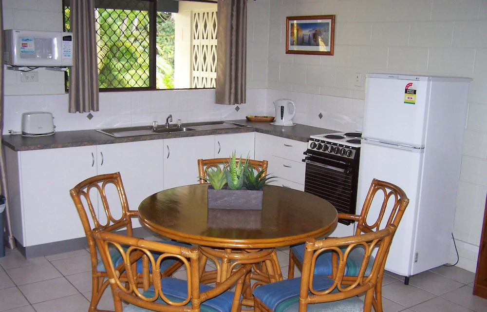 Magnetic Retreat Holiday Units