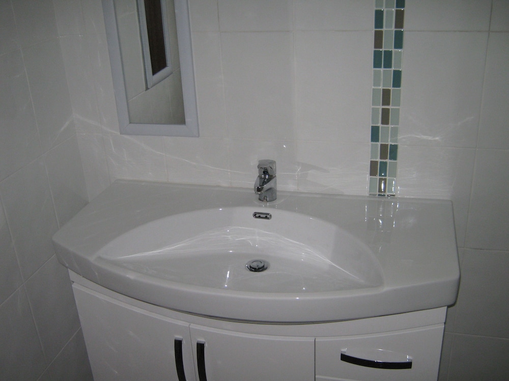 Magnetic Retreat Holiday Units