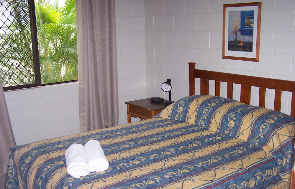 Magnetic Retreat Holiday Units