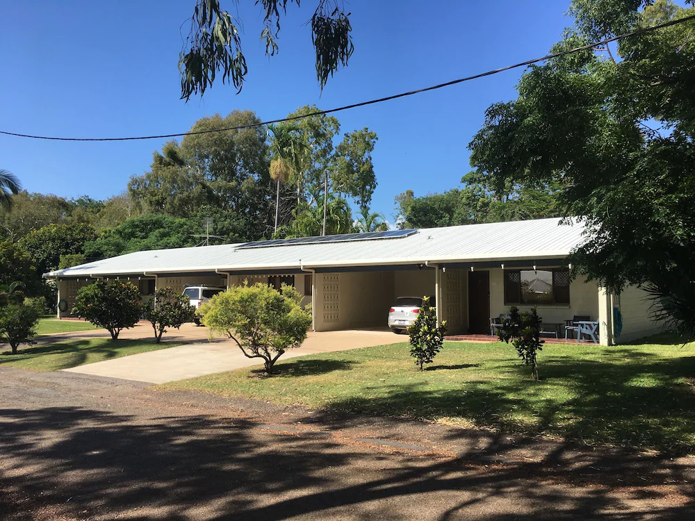 Magnetic Retreat Holiday Units