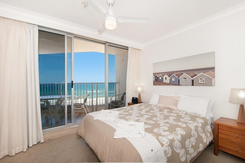 Beachside Tower Apartments