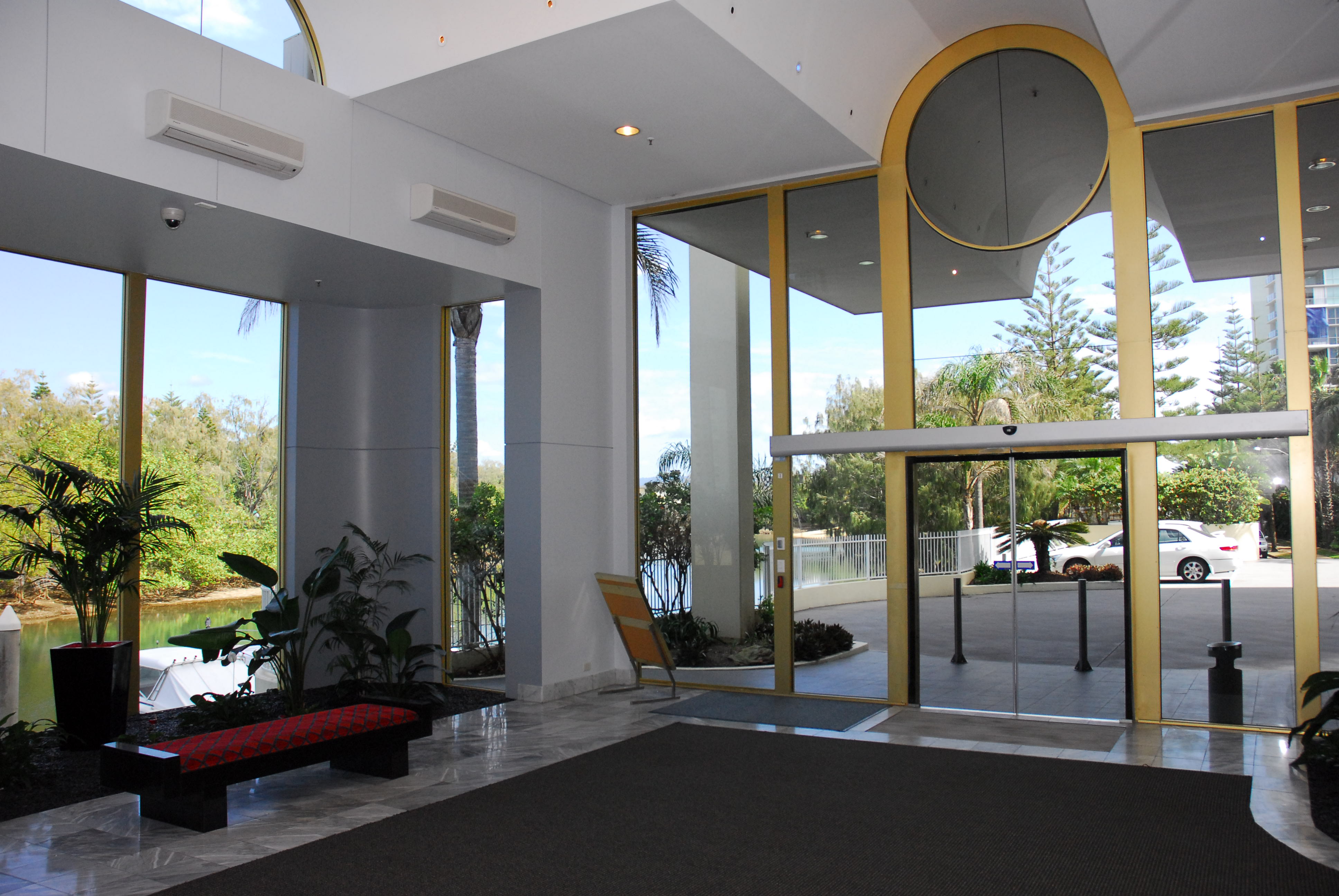 Contessa Condominiums