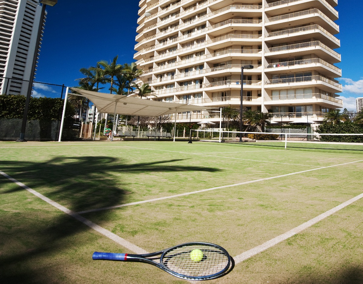 Contessa Condominiums
