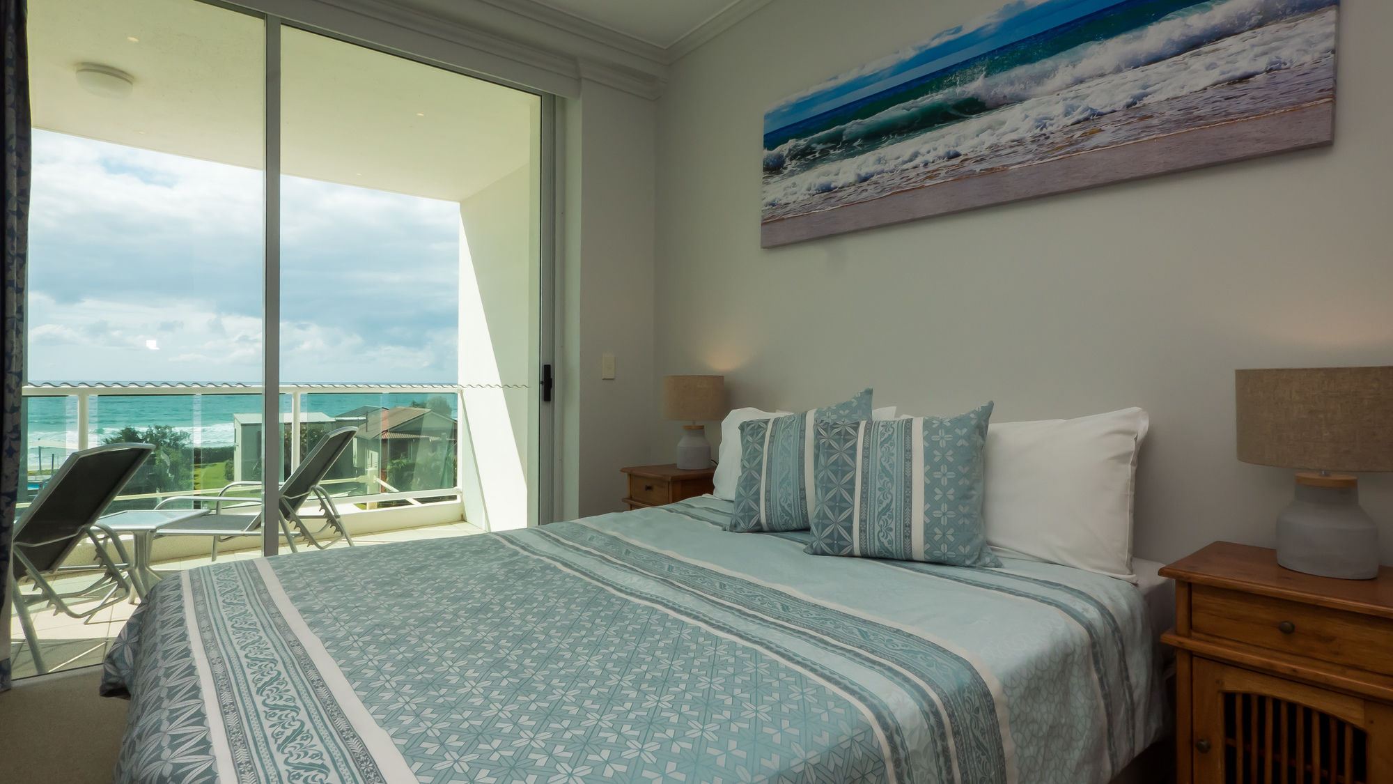 Pacific Views Resort