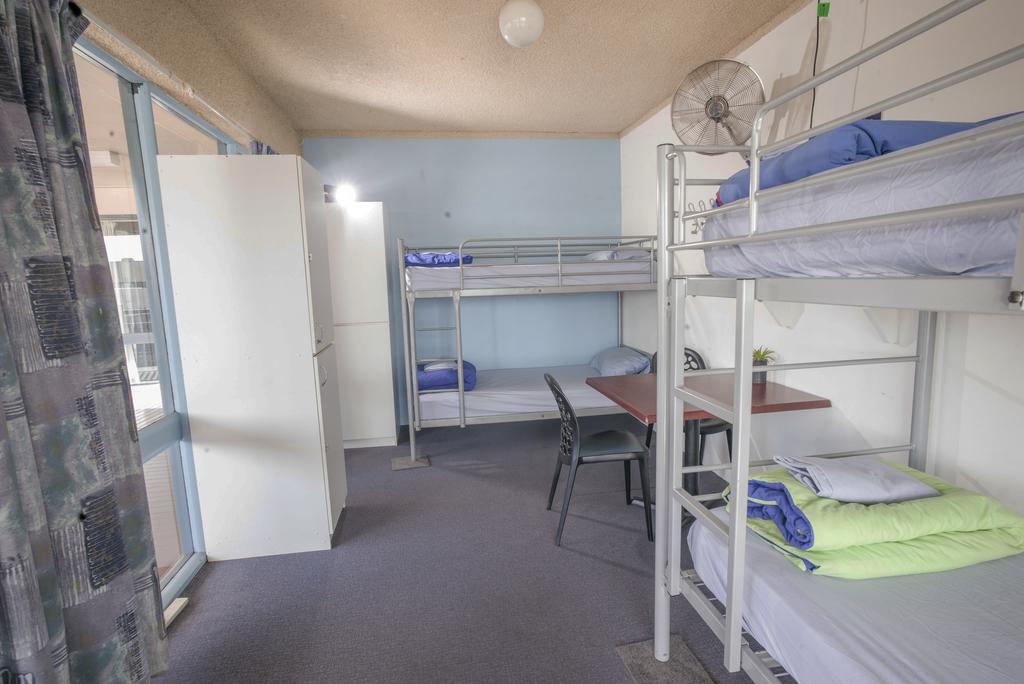 Surfers Paradise YHA