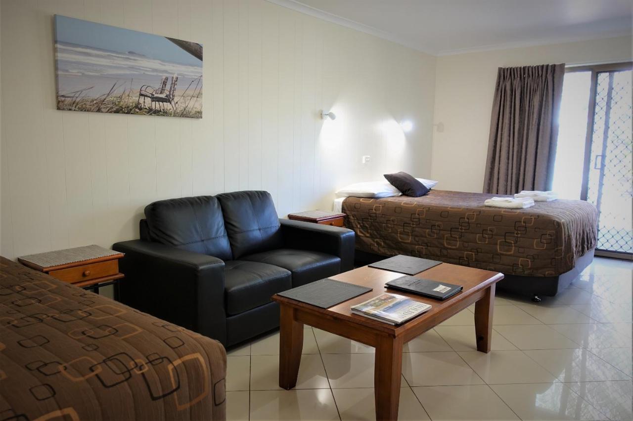 Pacific Palms Motor Inn