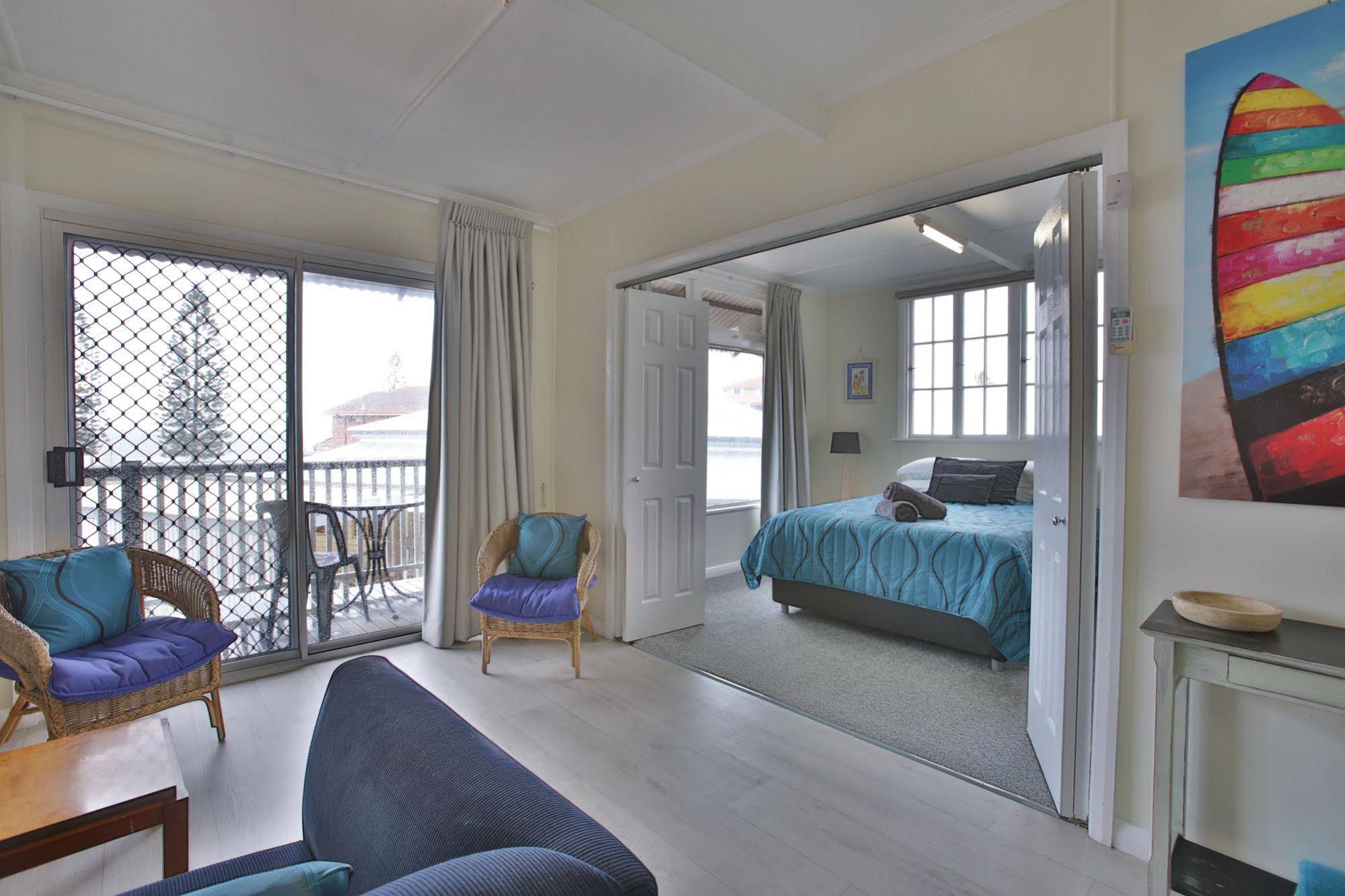 Pale Pacific Holiday Units