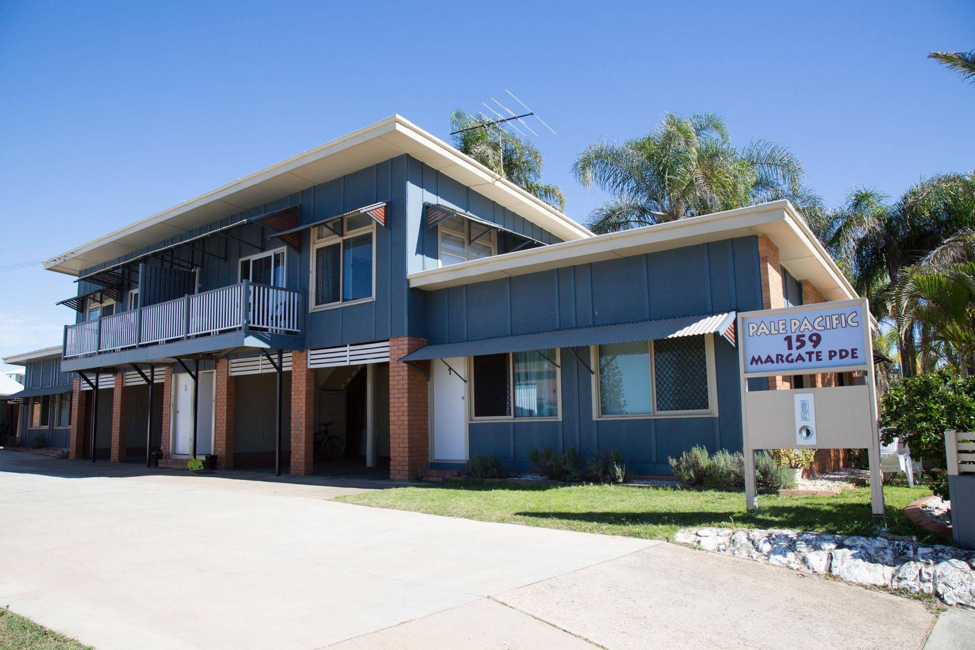 Pale Pacific Holiday Units