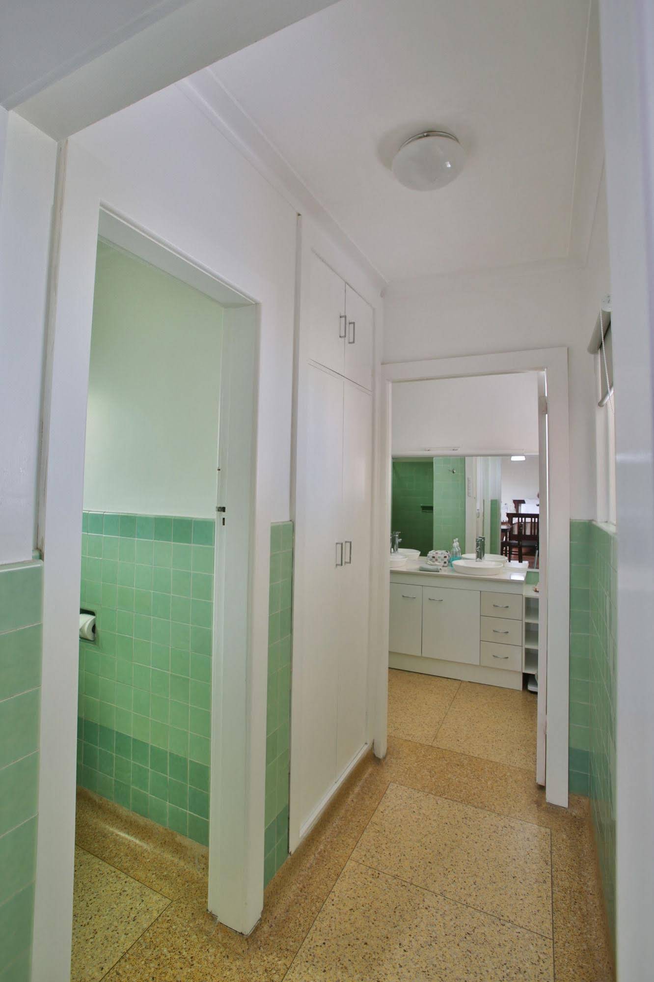 Pale Pacific Holiday Units