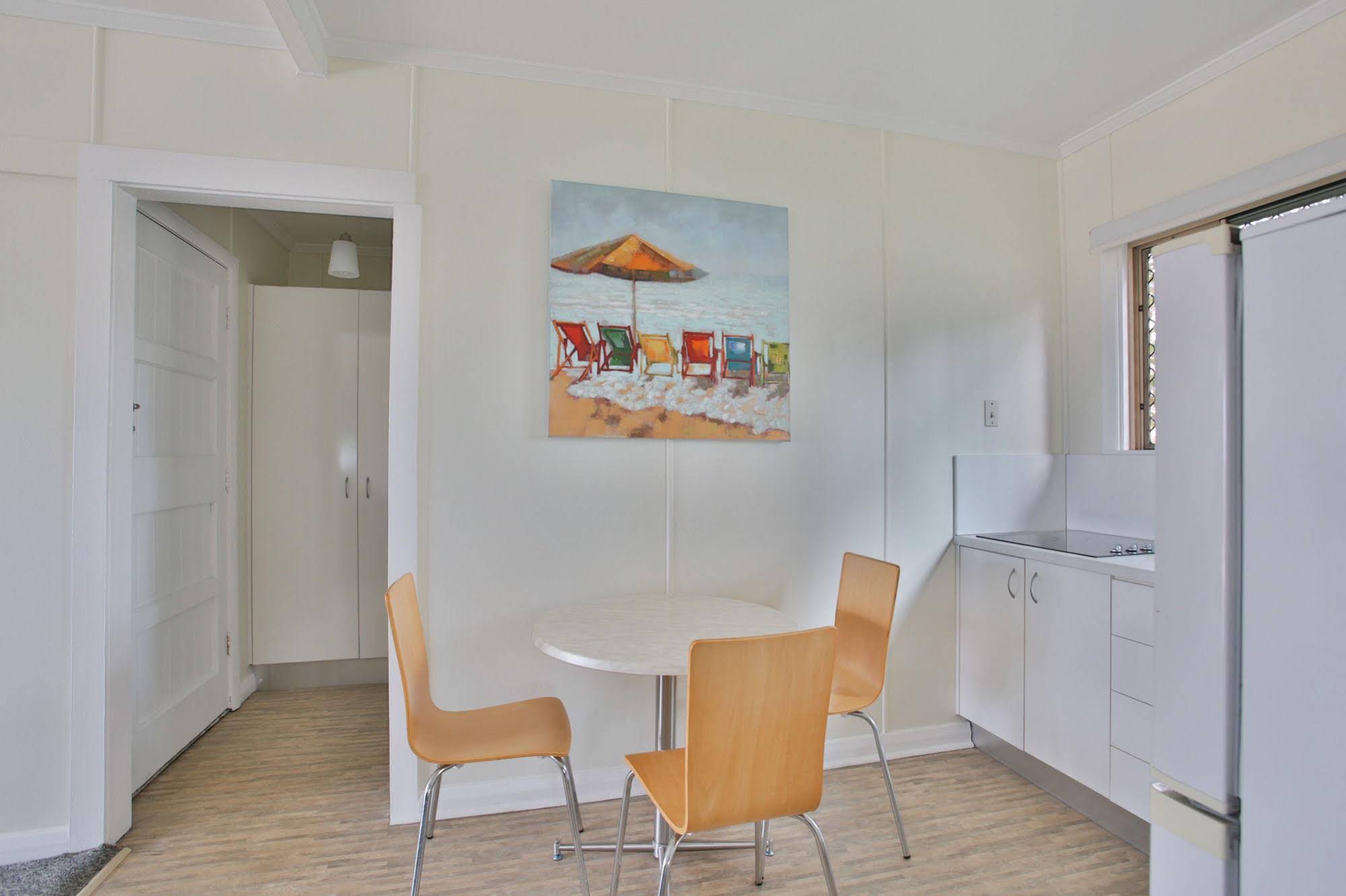 Pale Pacific Holiday Units