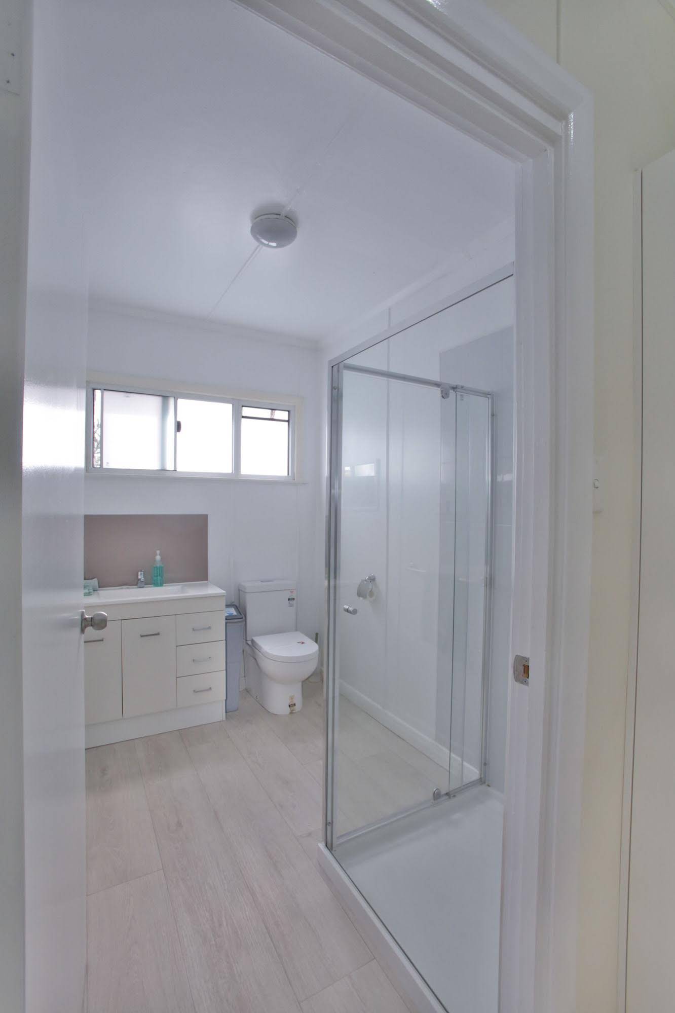 Pale Pacific Holiday Units