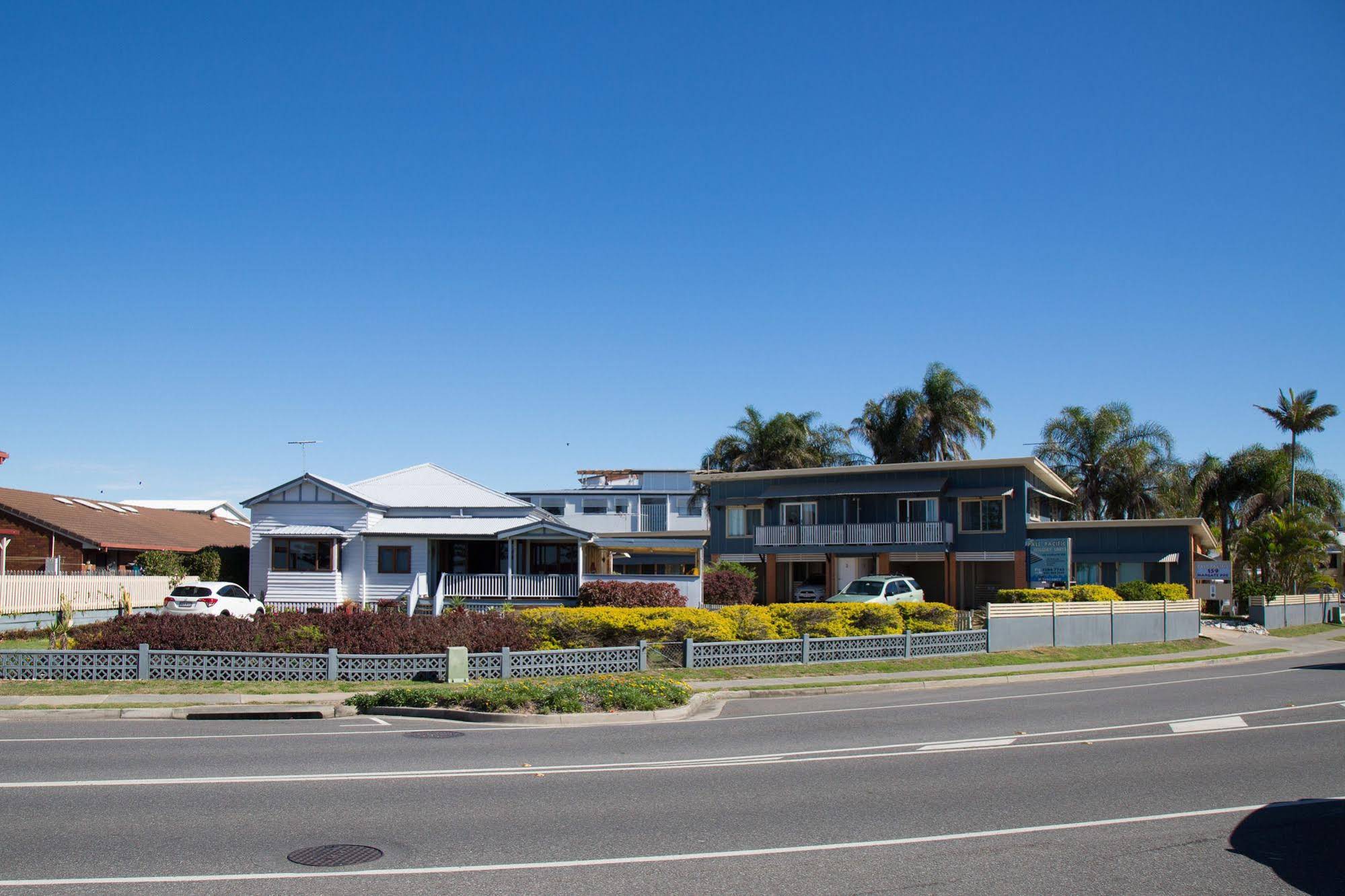 Pale Pacific Holiday Units