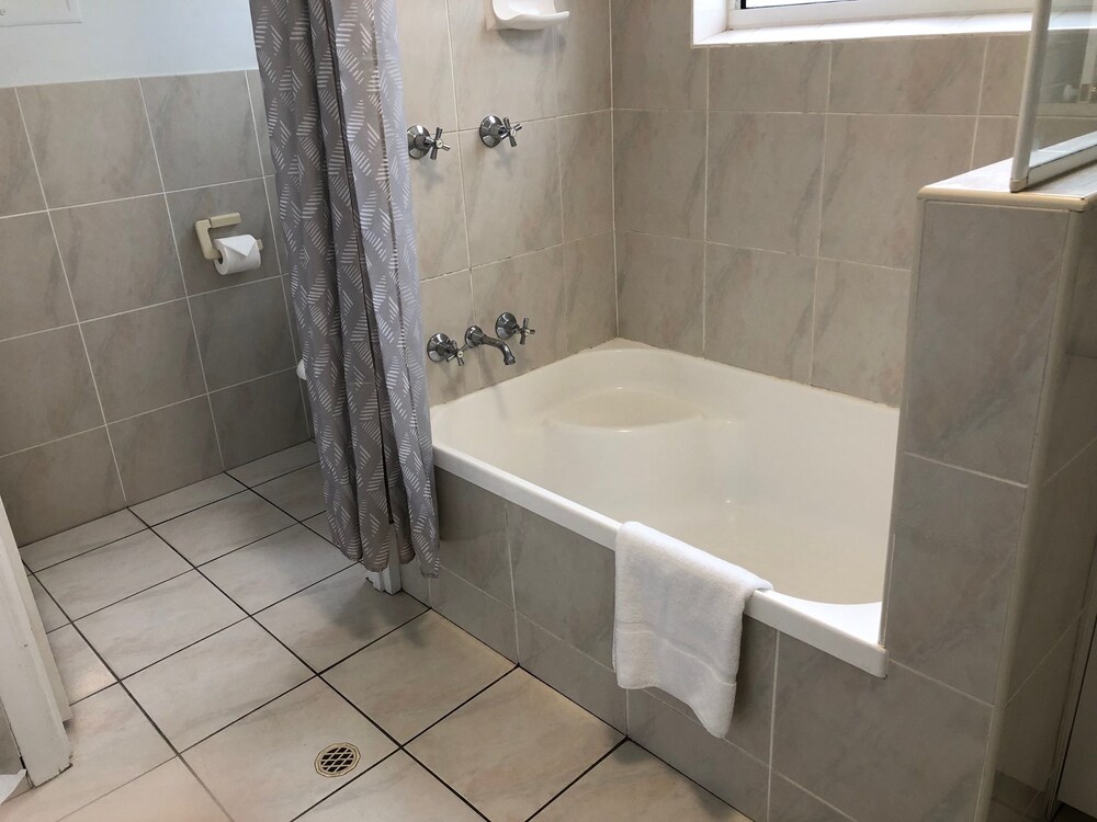 Burlington Holiday Apartments