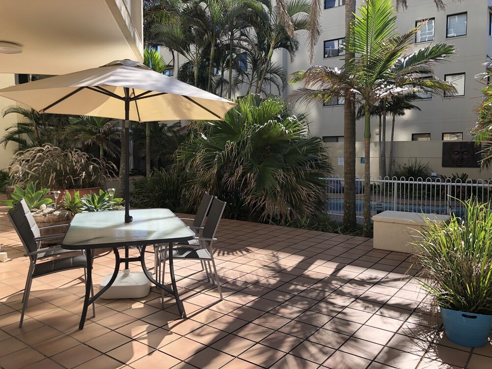 Burlington Holiday Apartments