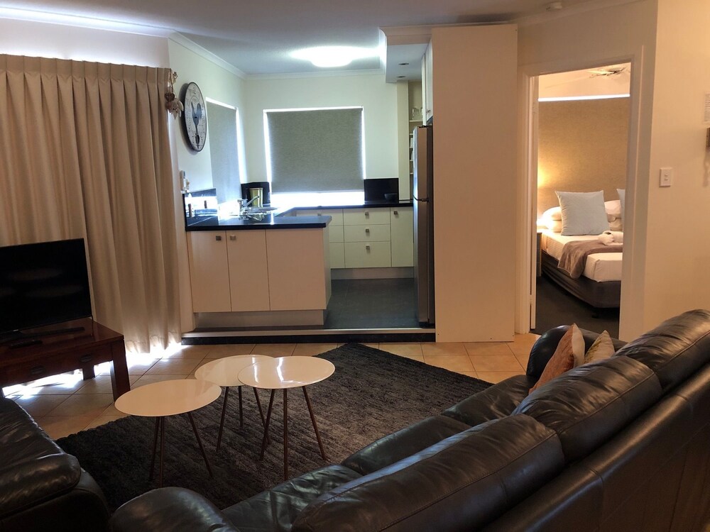 Burlington Holiday Apartments