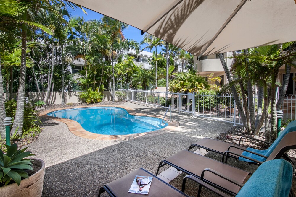 Burlington Holiday Apartments