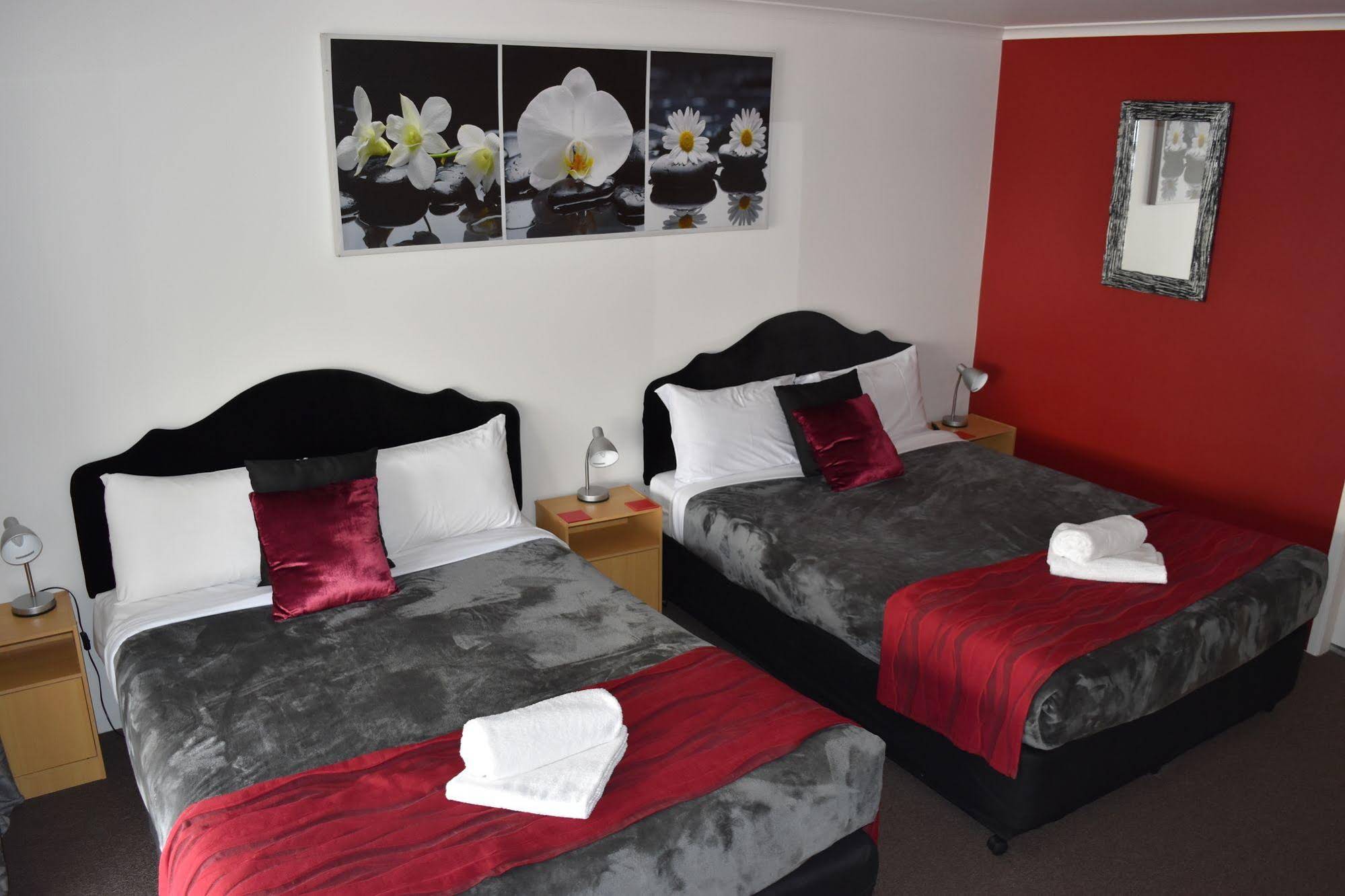 Cotton Tree Beach Motel