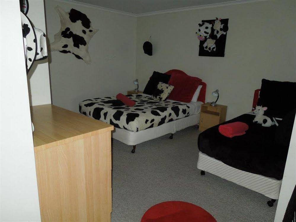 Cotton Tree Beach Motel