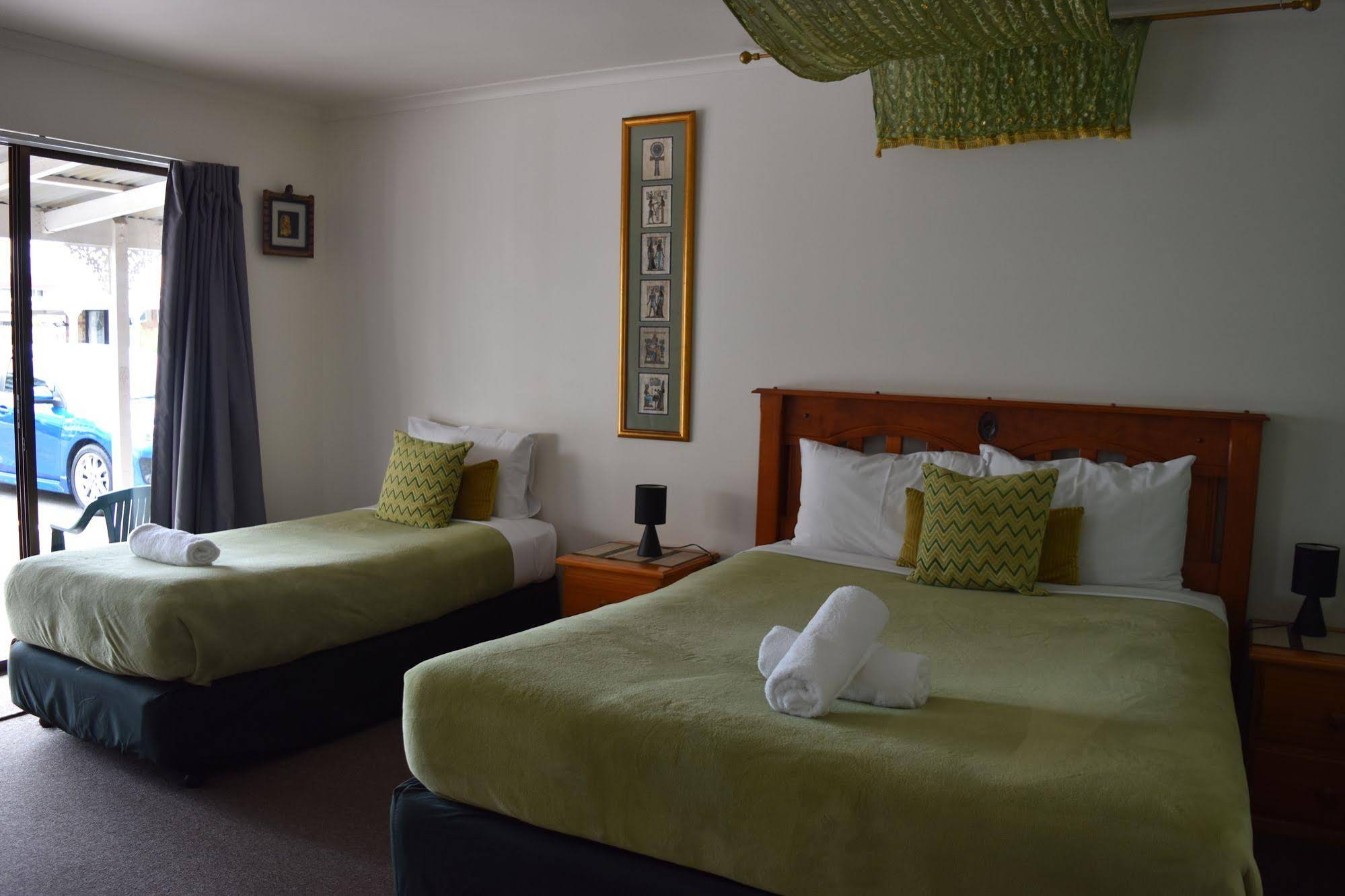 Cotton Tree Beach Motel