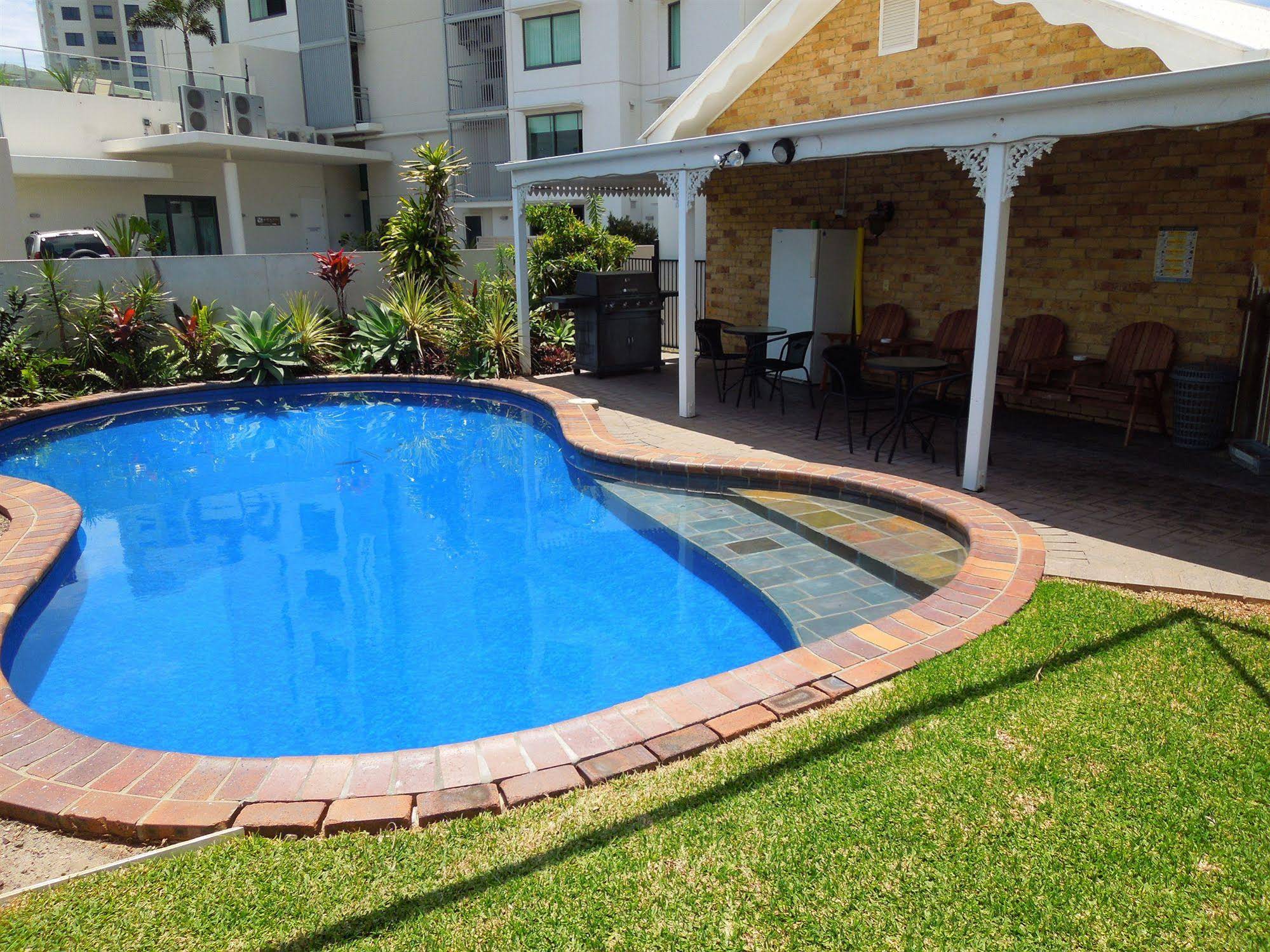 Cotton Tree Beach Motel