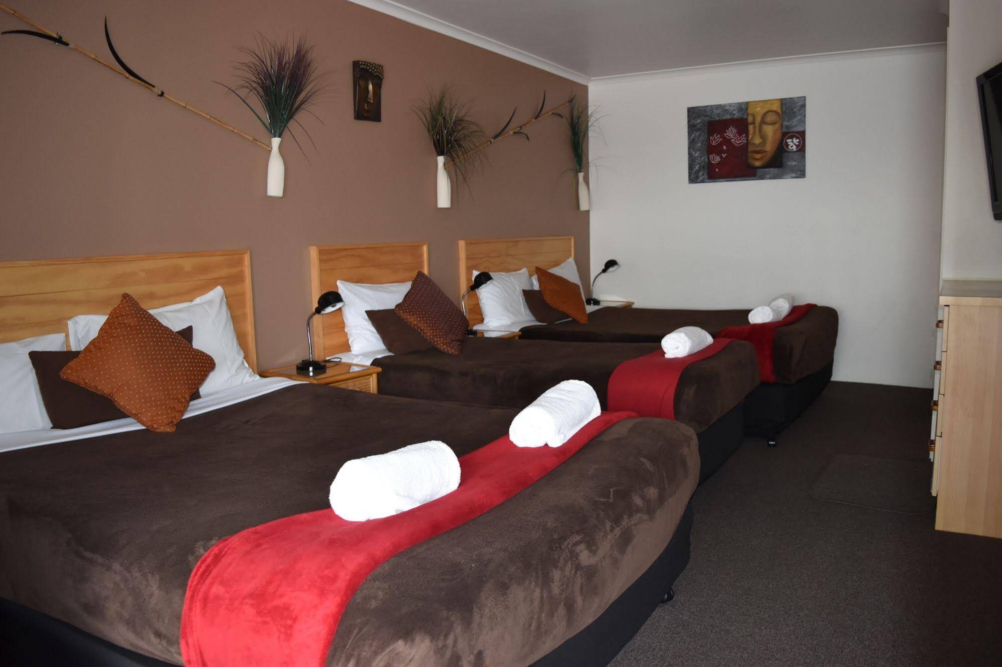 Cotton Tree Beach Motel