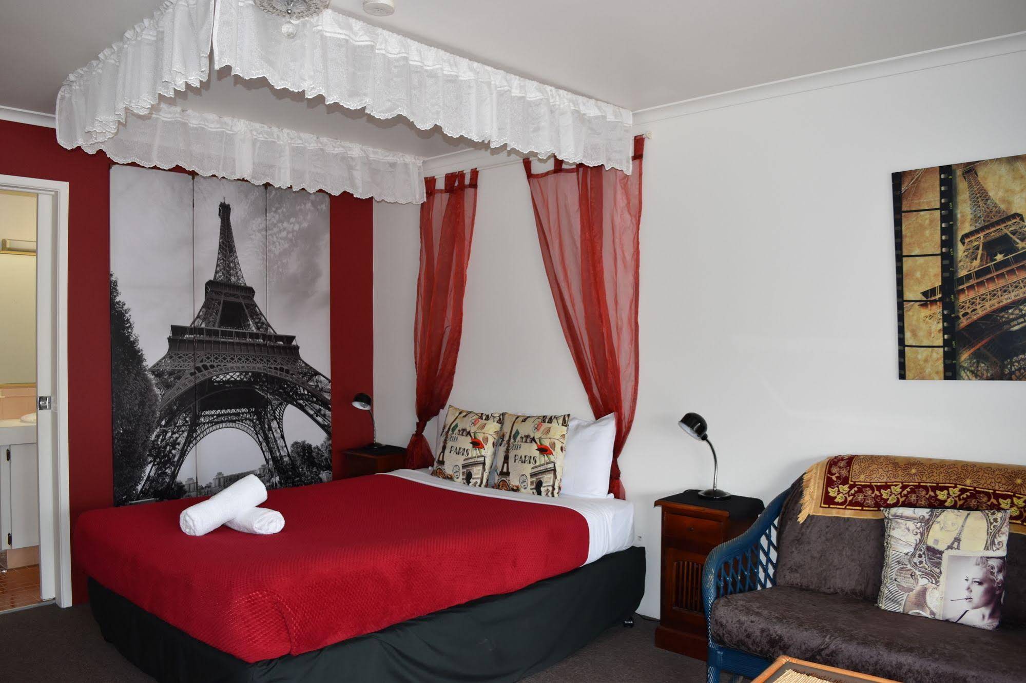 Cotton Tree Beach Motel