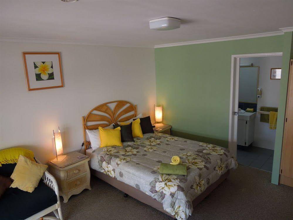 Cotton Tree Beach Motel