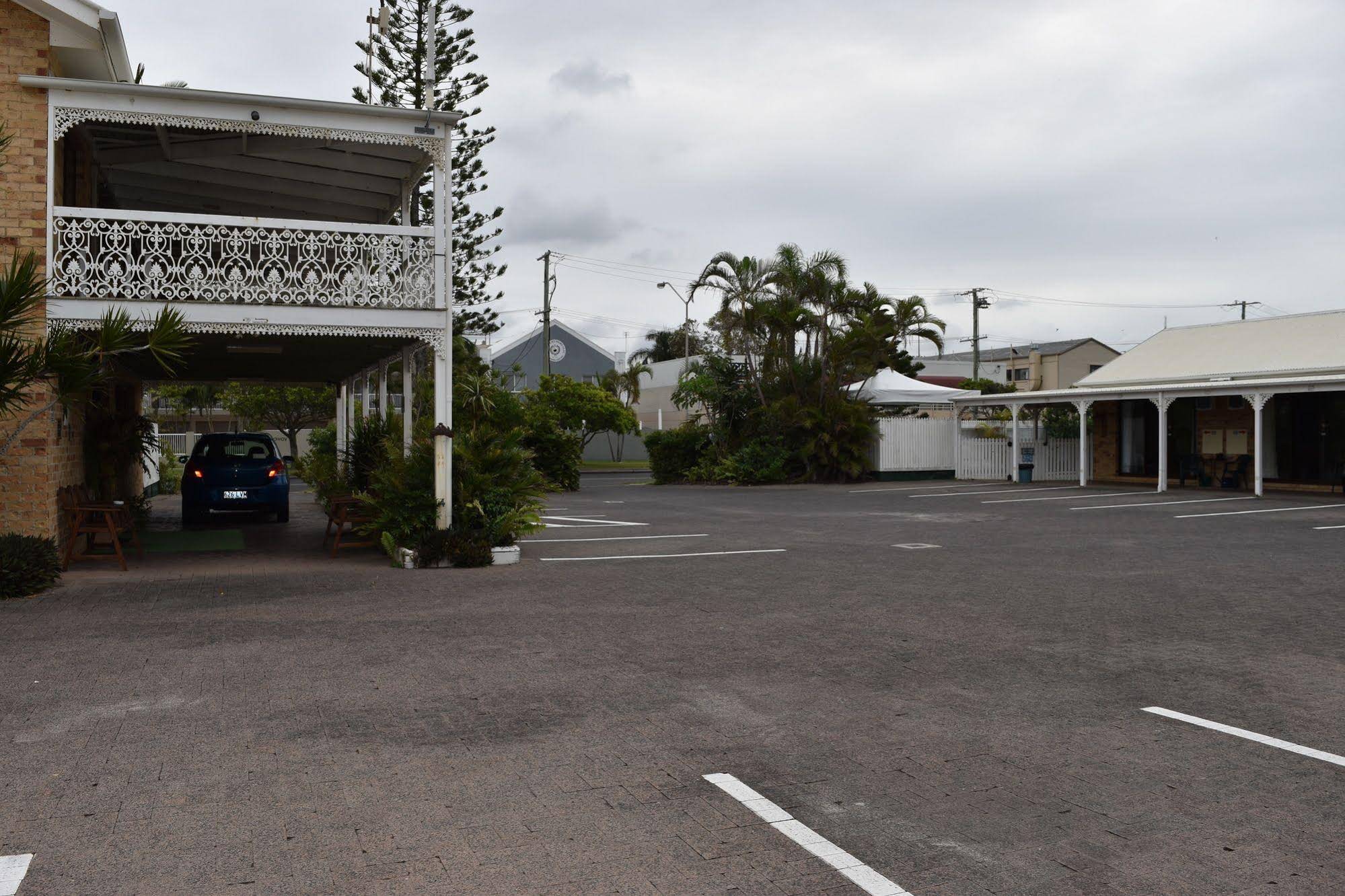 Cotton Tree Beach Motel